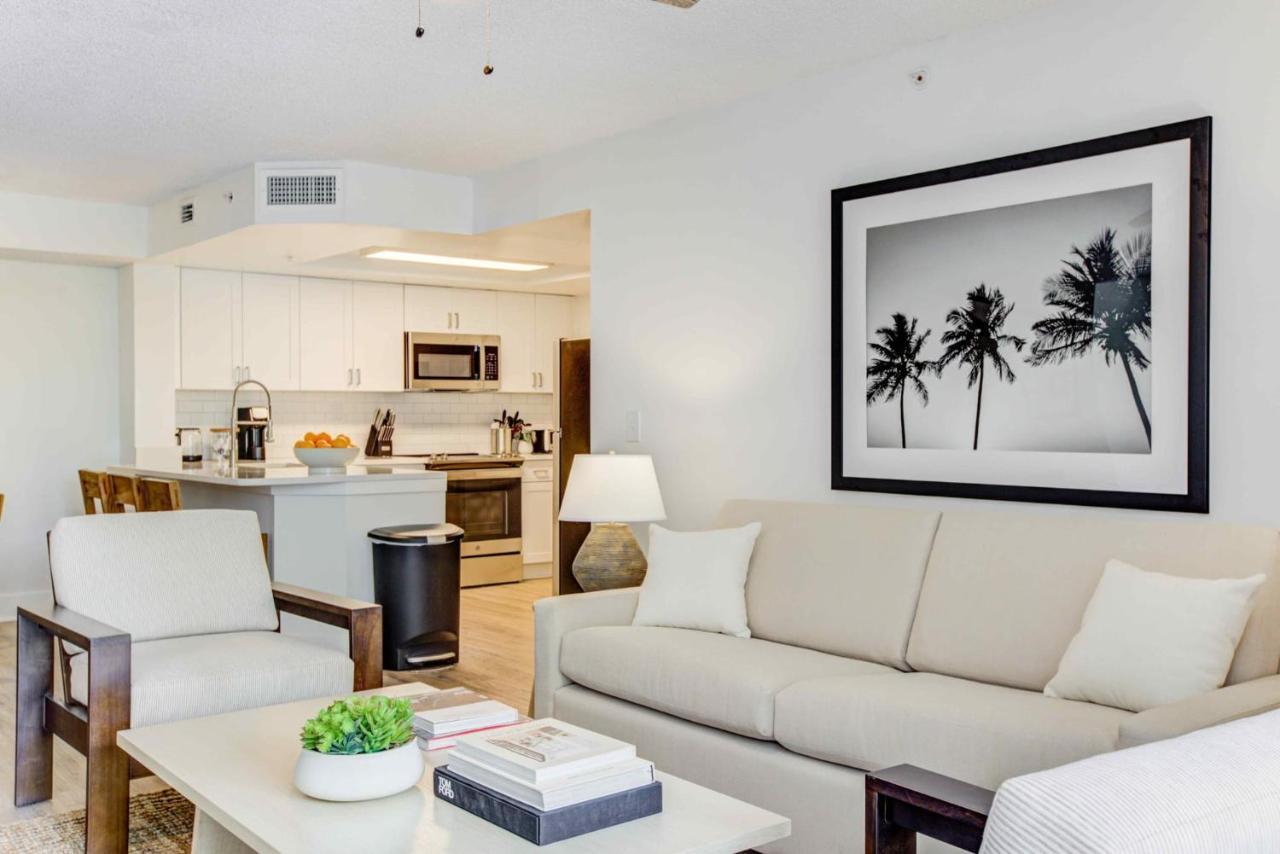 Tucker At Palm Trace Landings Lauderdale * Davie